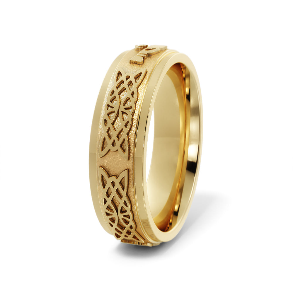 Celtic Claddagh Wedding Ring in 14k Yellow Gold